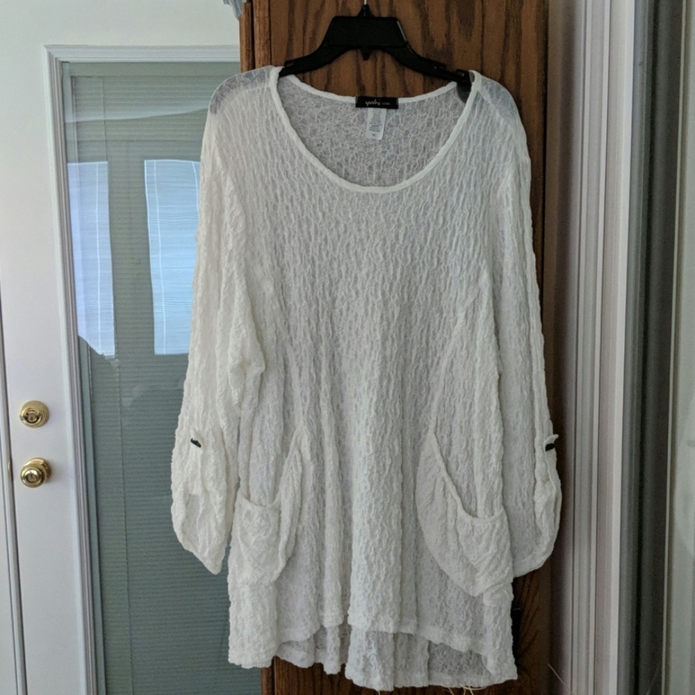 Tunic with pockets